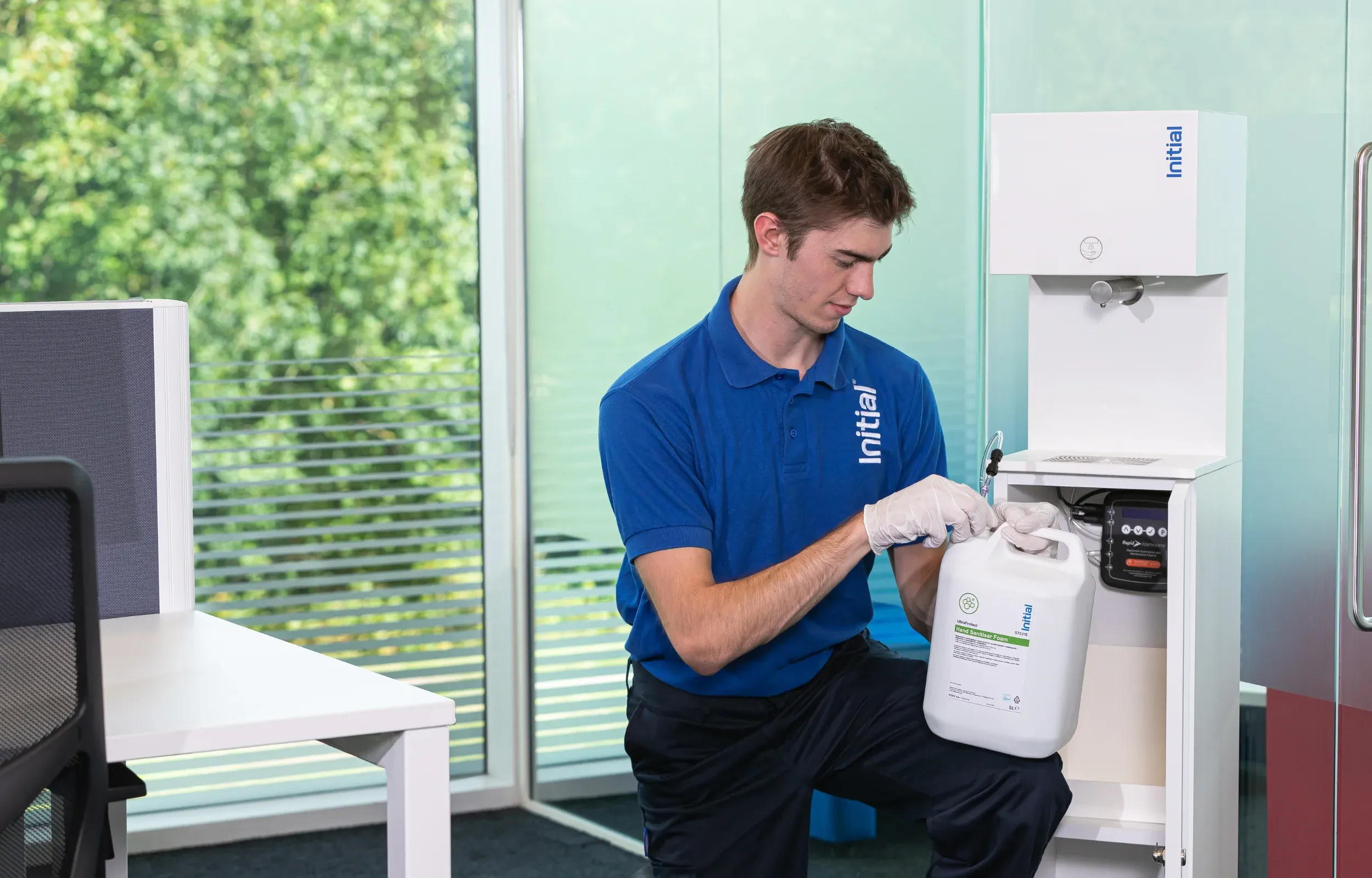 Use and maintenance of hand sanitisers