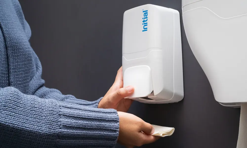 Essential-Range-Toilet-Seat-Cleaner